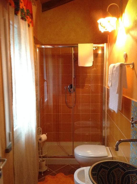 Affittacamere Le Figarole アメーリア 部屋 写真