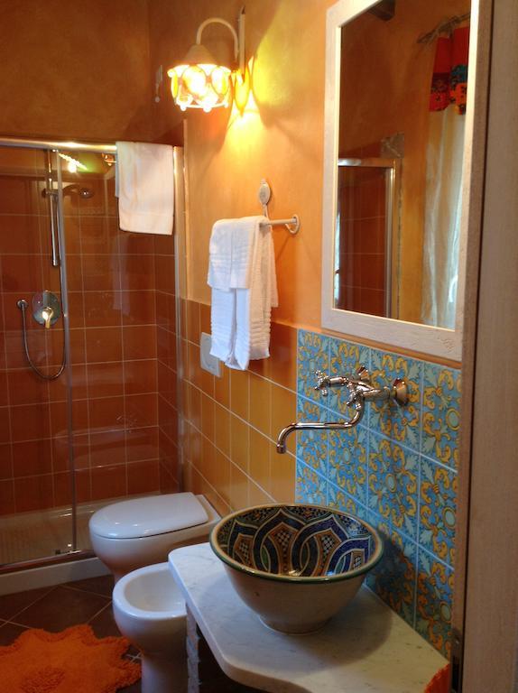 Affittacamere Le Figarole アメーリア 部屋 写真